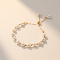 Pearl bracelet front angle